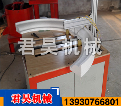 數(shù)控泡沫切割機(jī)